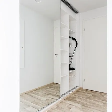 Hiisi Homes Armonkallio * 坦佩雷